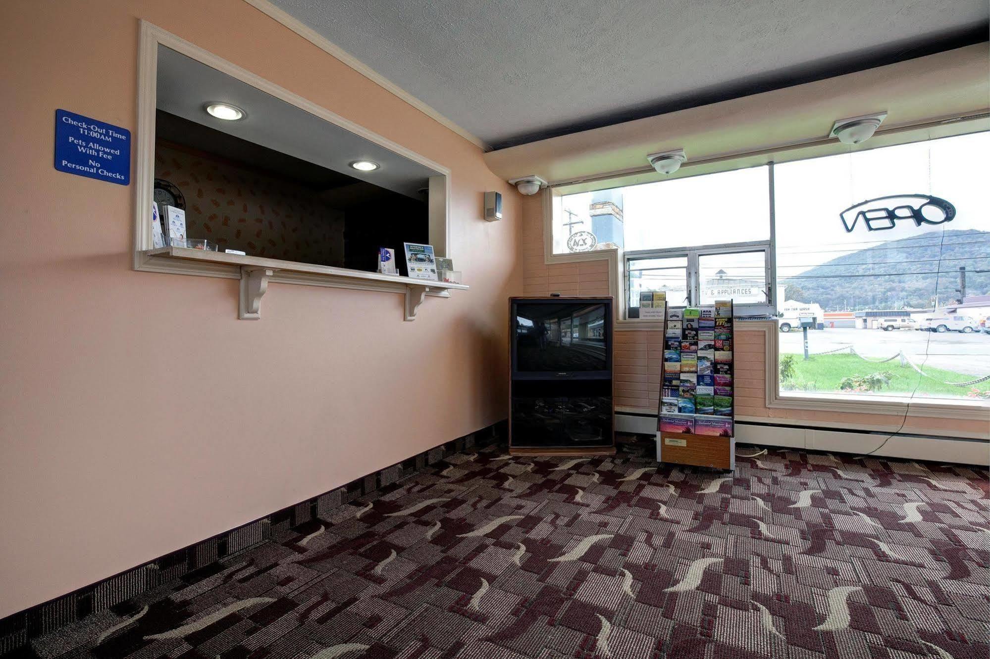 Americas Best Value Inn ברדפורד מראה פנימי תמונה