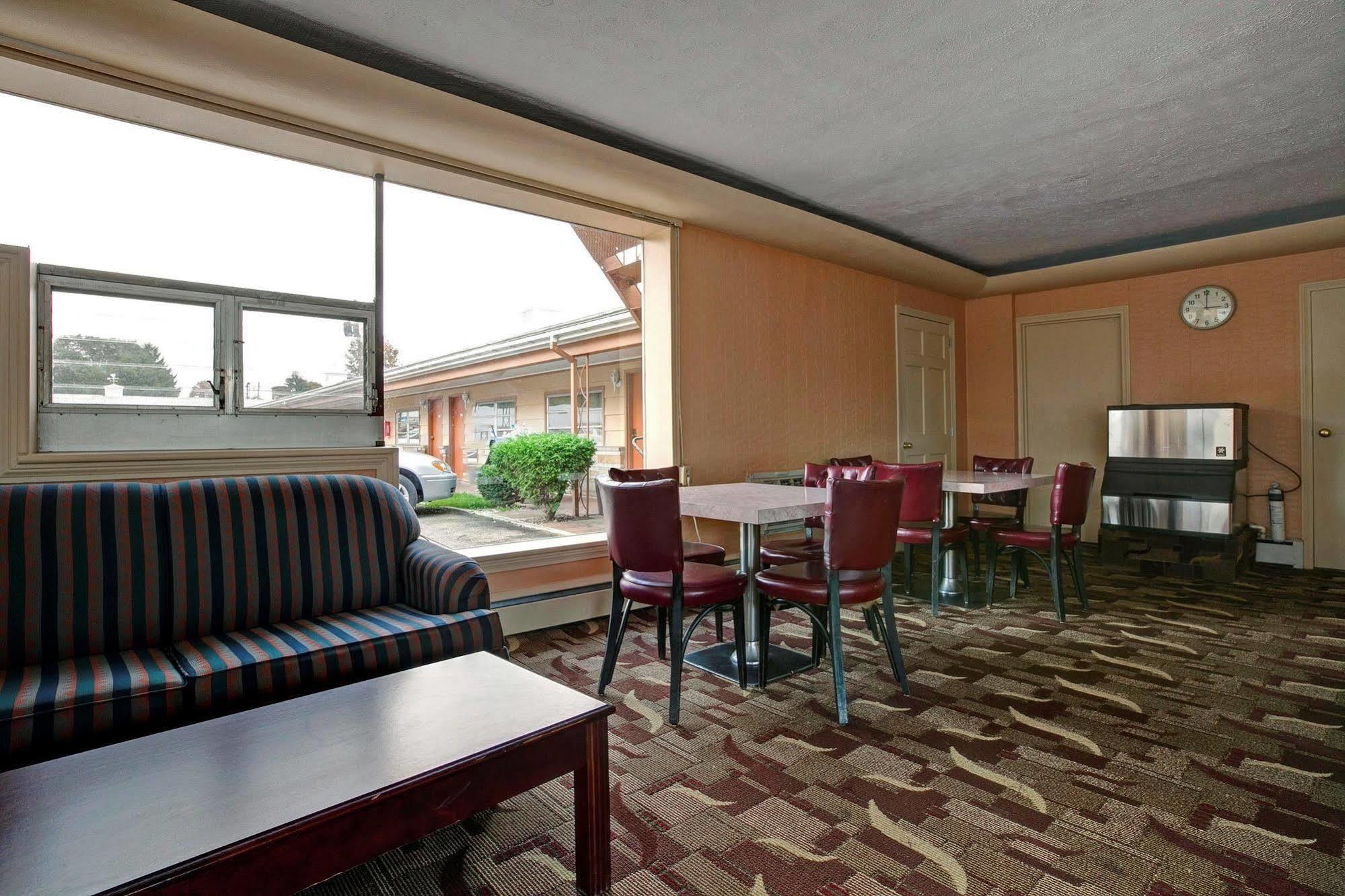 Americas Best Value Inn ברדפורד מסעדה תמונה